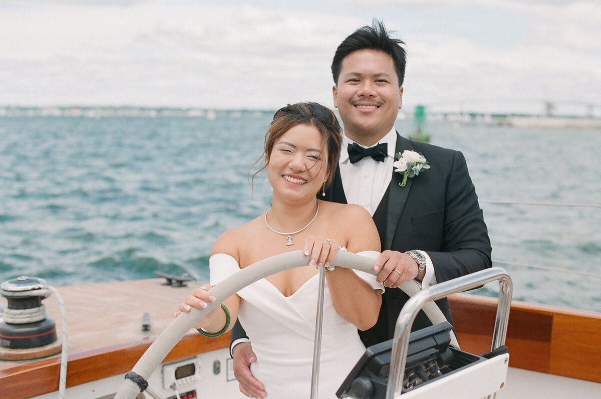 Elopement_Sailboat_Wedding_Newport_RI548122_0023282CHilaryBPhotography