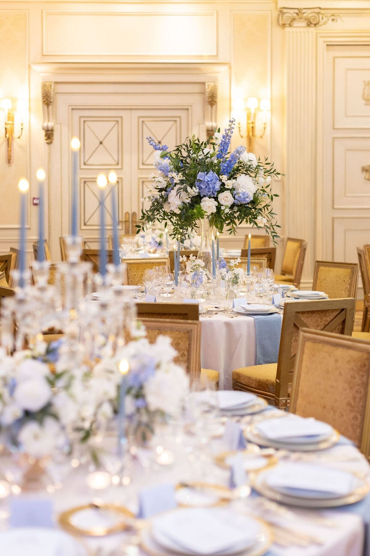 wedding-floral-decoration-pastel-blue-and-white7