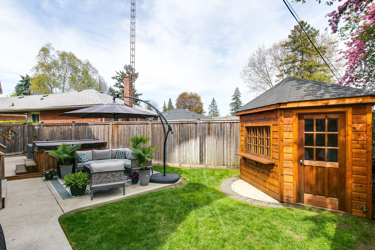 72-web-or-mls-74_008_Backyard