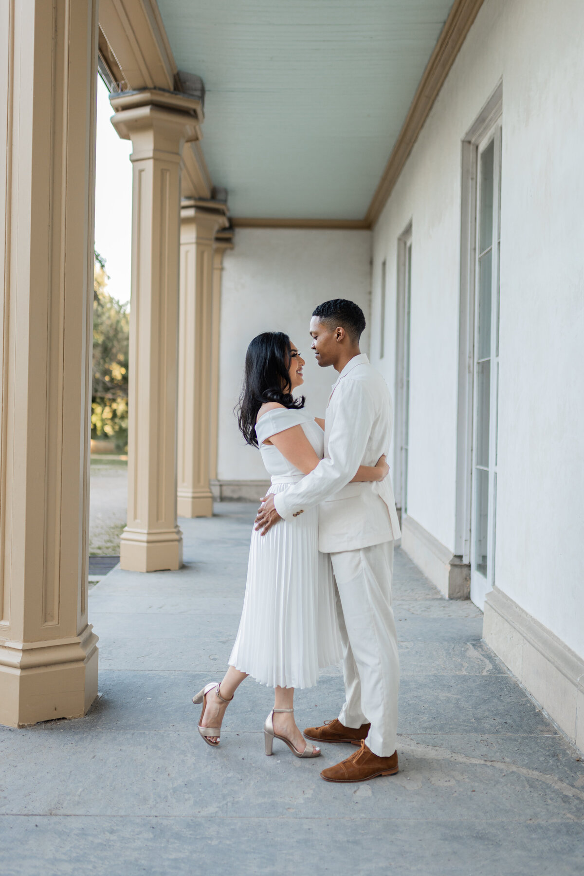 Dundurn Castle hamilton engagement shoot Cam Pris 9