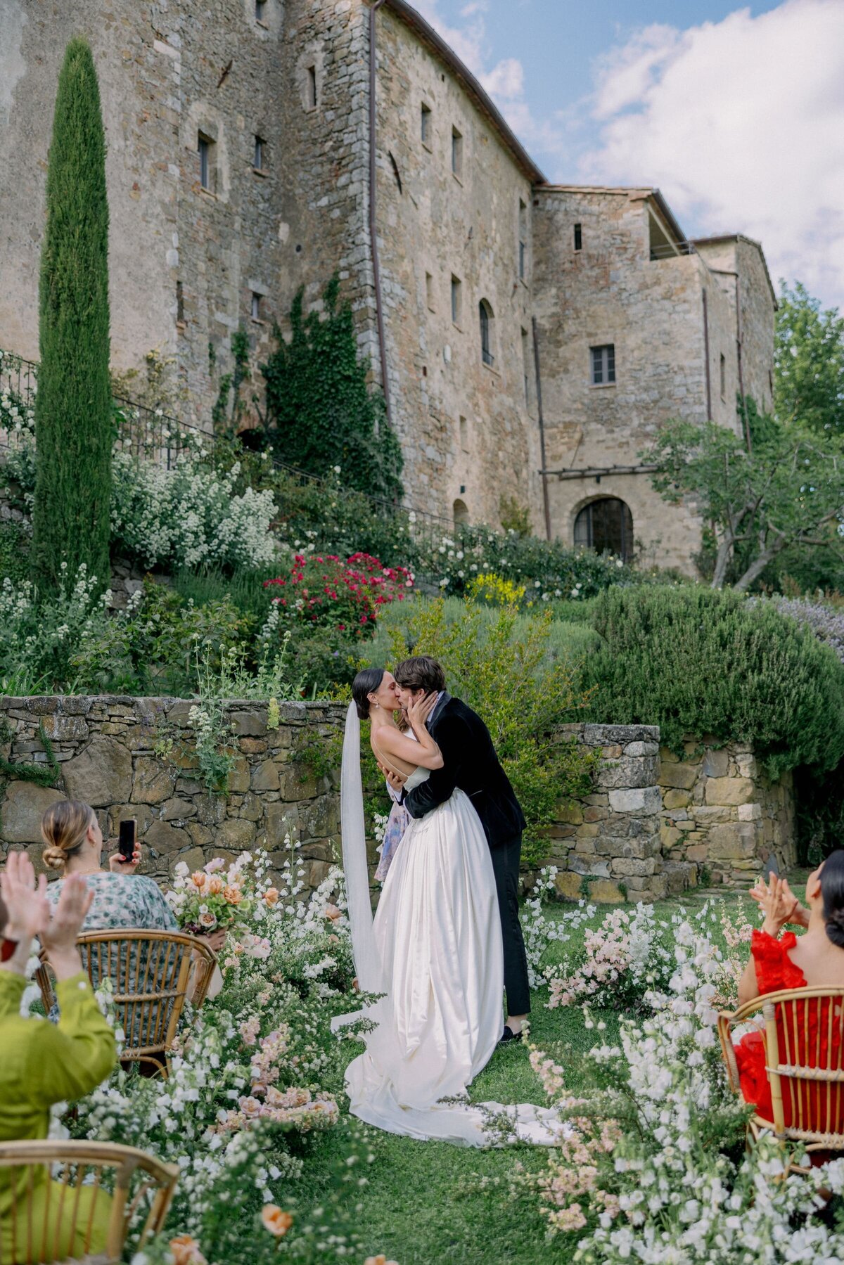 monteverdi-tuscany-wedding-larisa-shorina-destination-luxury-photography-66