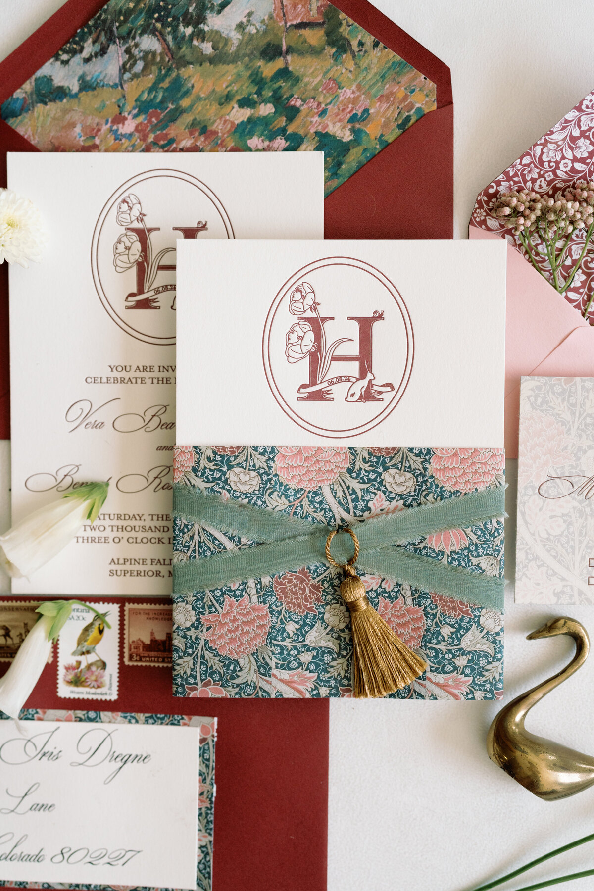 Montana Paper Co | Flatlays | AV- 40