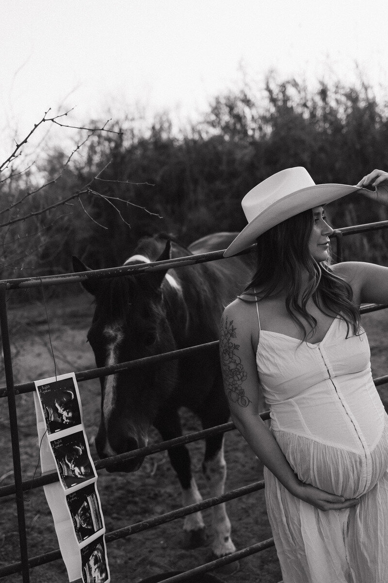 country-maternity-photos-1