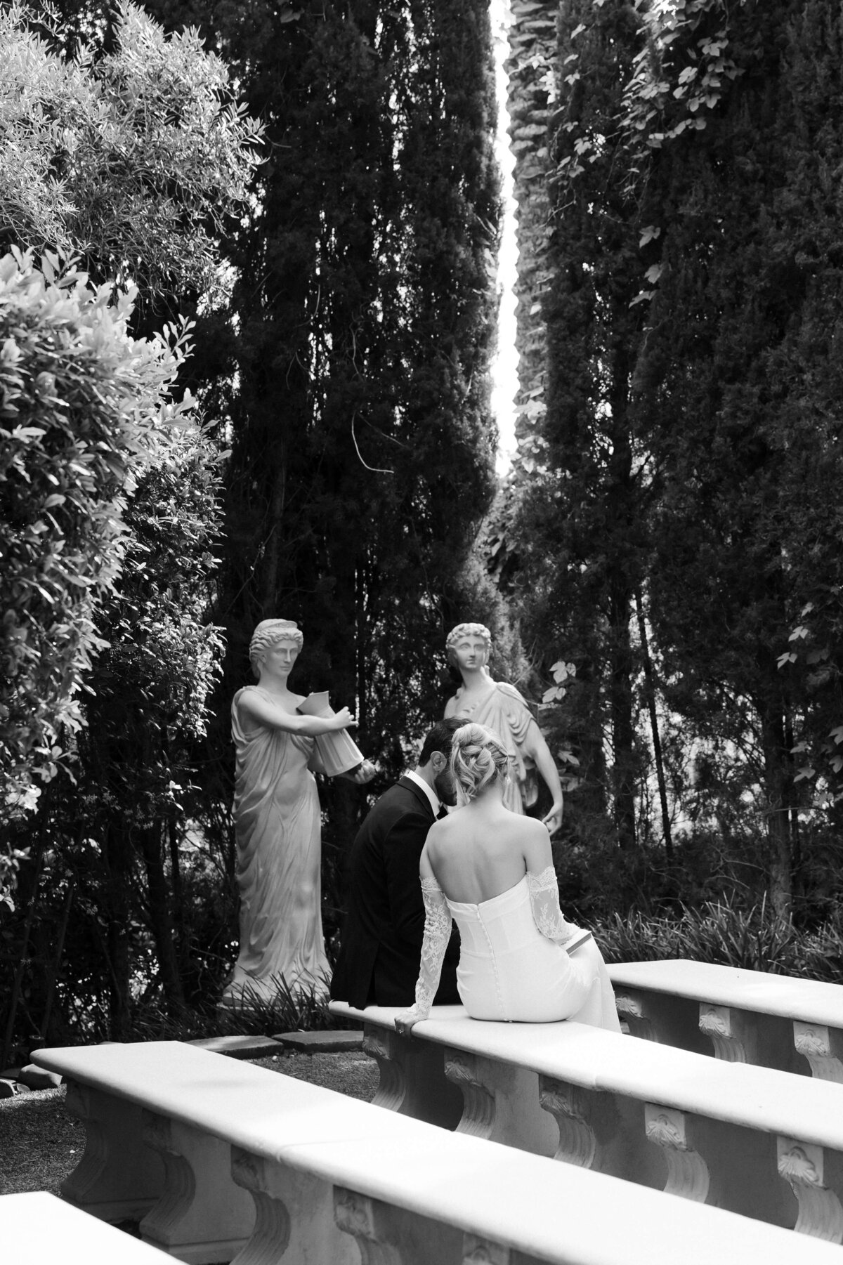 50_riskyexposure_maddie-noah_las-vegas-elopement-photography
