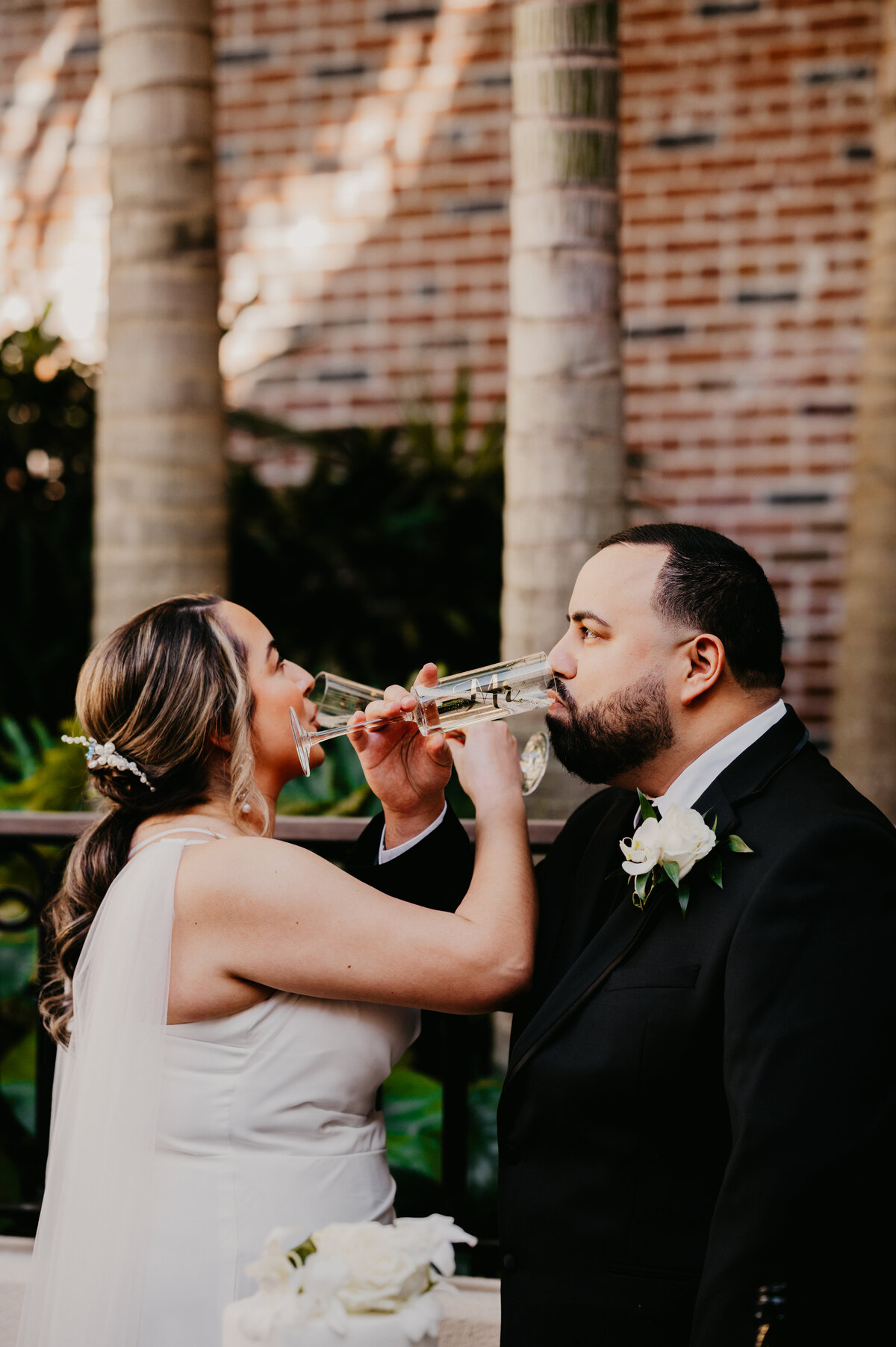 mariah-lacy-photo-hotel-haya-elope-tampa-chantilly-chic-celebrations-7