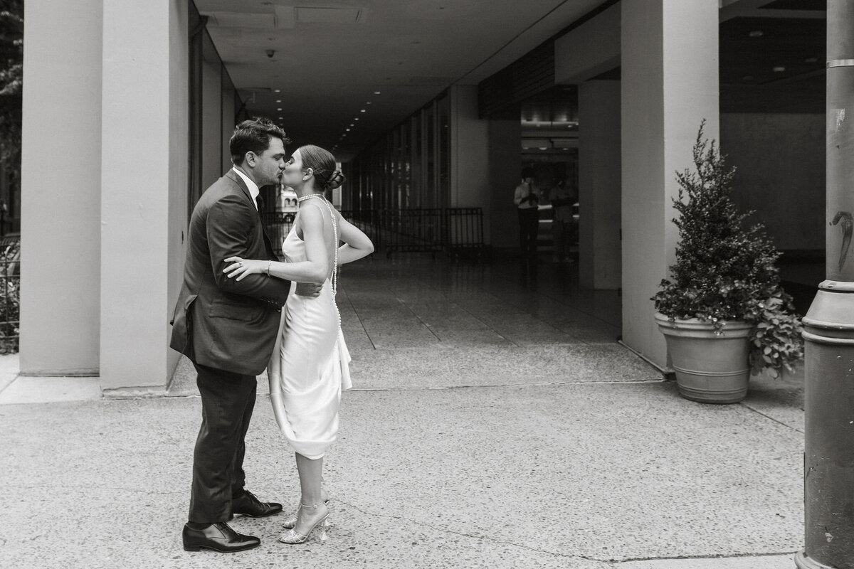 jaclyn-fisher-events-planning-chic-modern-greenhouse-wedding-in-philadelphia-42