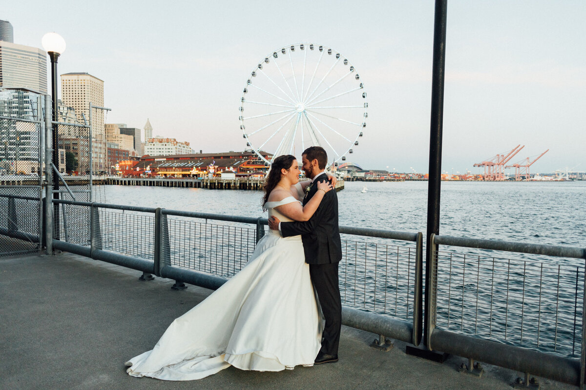38Seattle-Wedding-photographer-associate-sydney-27