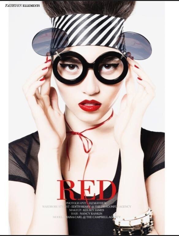 Fashion-model-glasses-red lipstick
