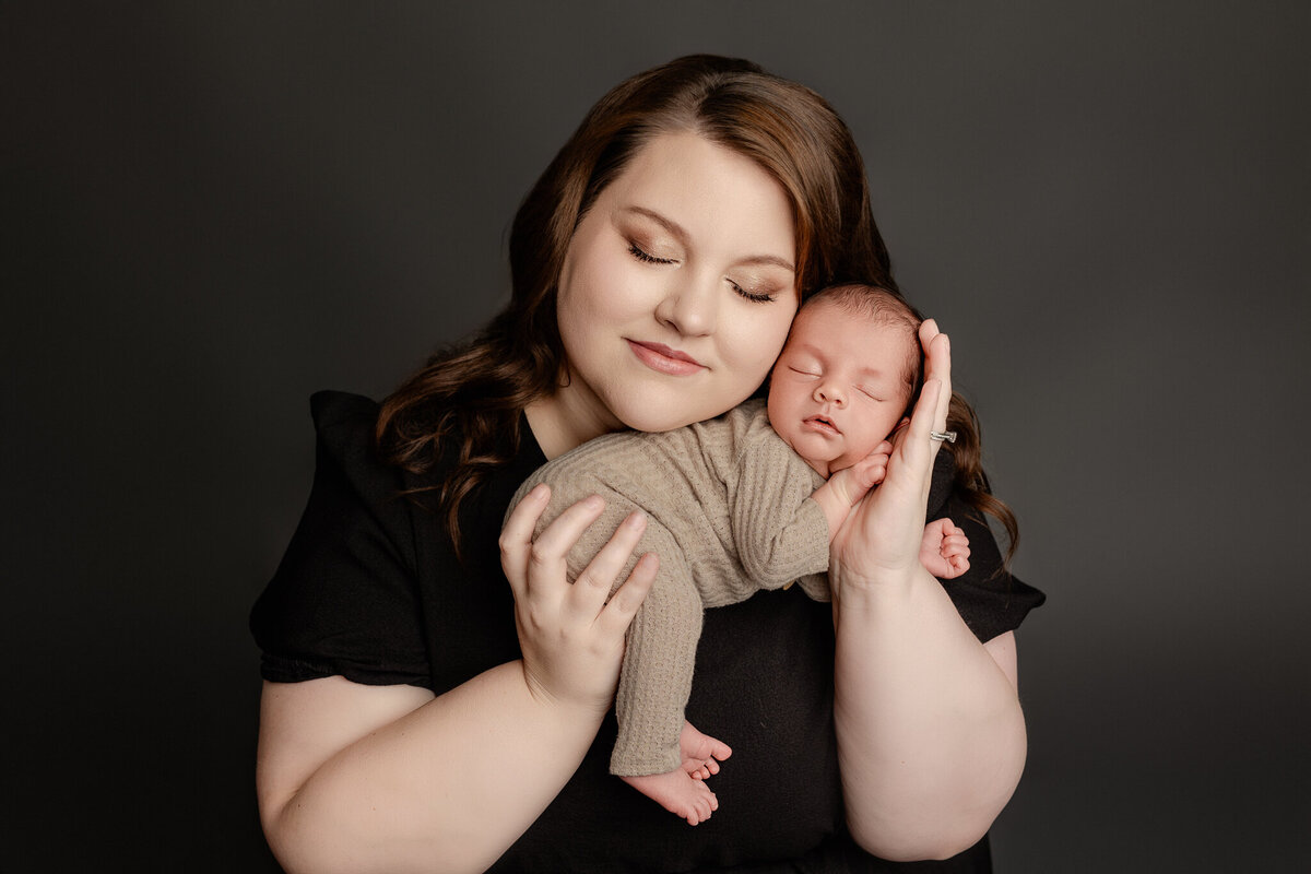best motherhood photography Cave Springs, Bentonville motherhood photographer, mommy + me portrait session NW Arkansas