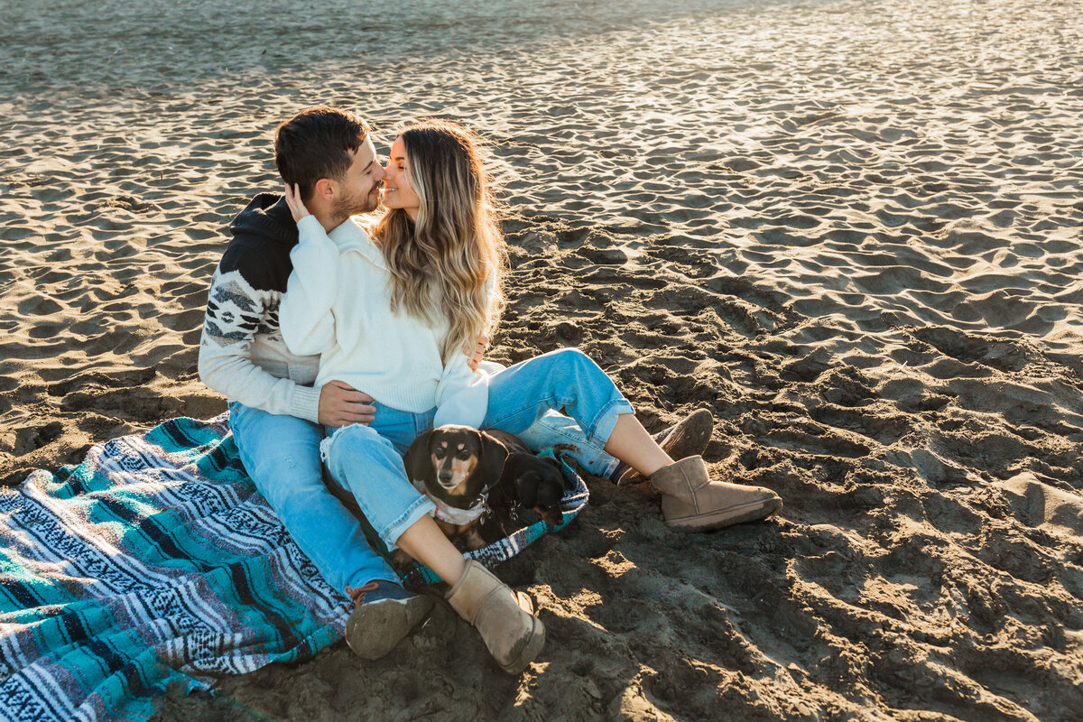 skyler maire photography - fort funston couples photos, couple with dogs, couples photos with dogs, bay area couples photographer, couples beach photography-8886