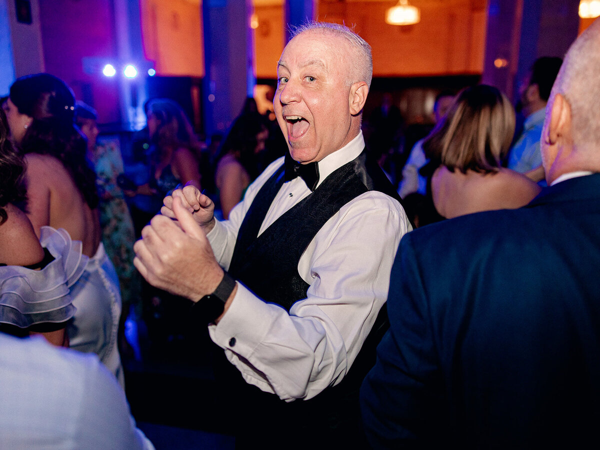 2024-04-20_Vittoria+NicholasBertlingWedding_MollyMurphyPhotography-64