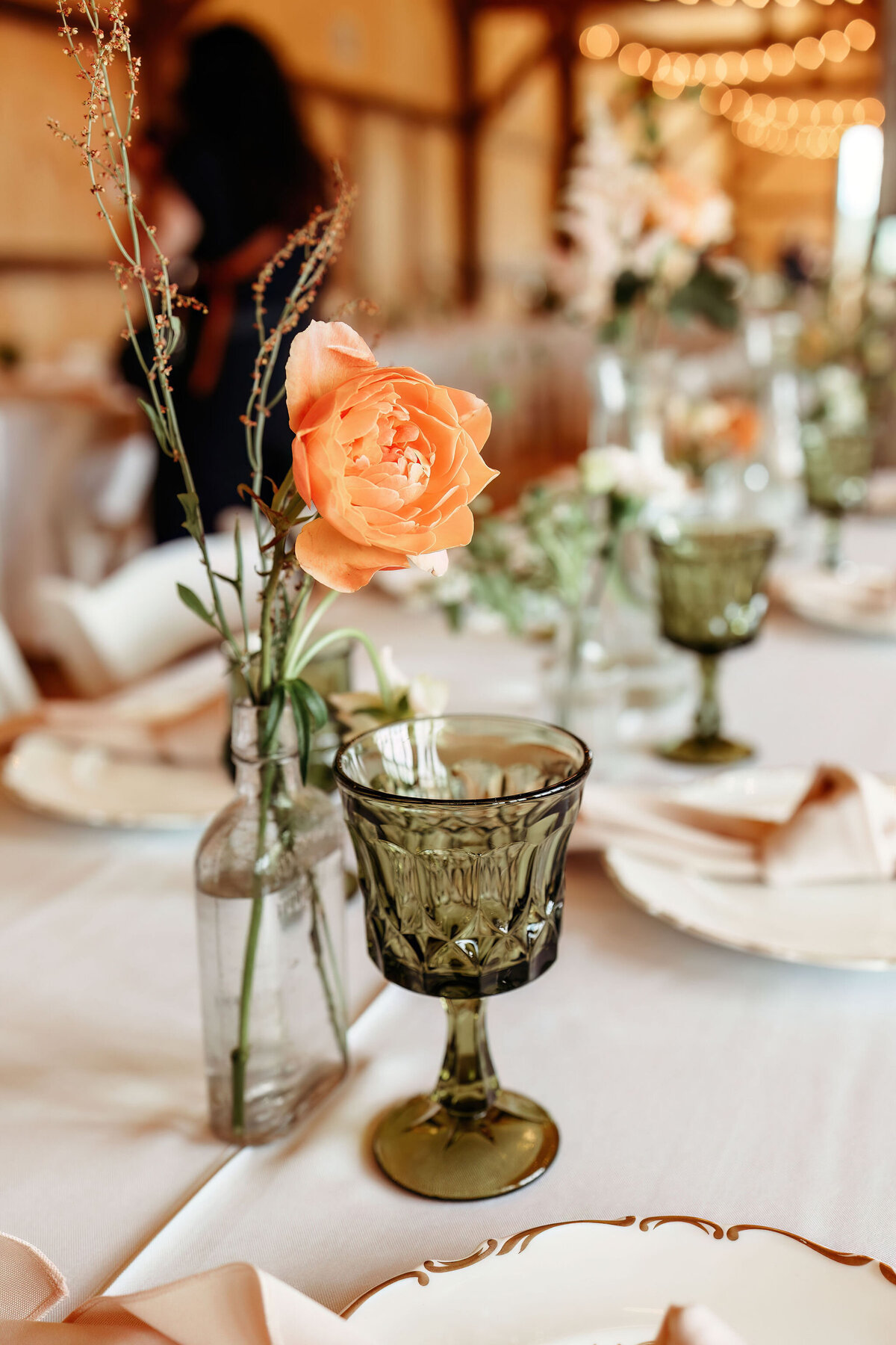 raymond-farm-new-hartford-ct-barn-wedding-flowers-centerpieces-tableware-rentals-petals-plates-32