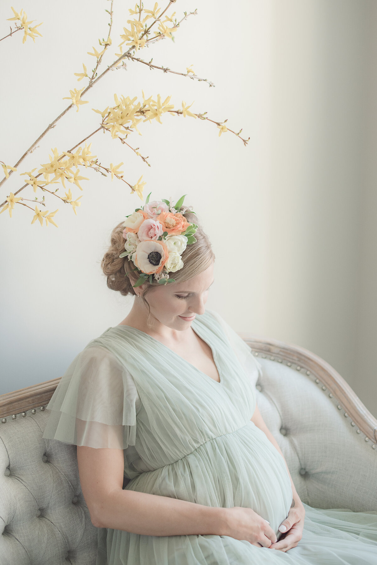 Maternity Photographer Rochester NY