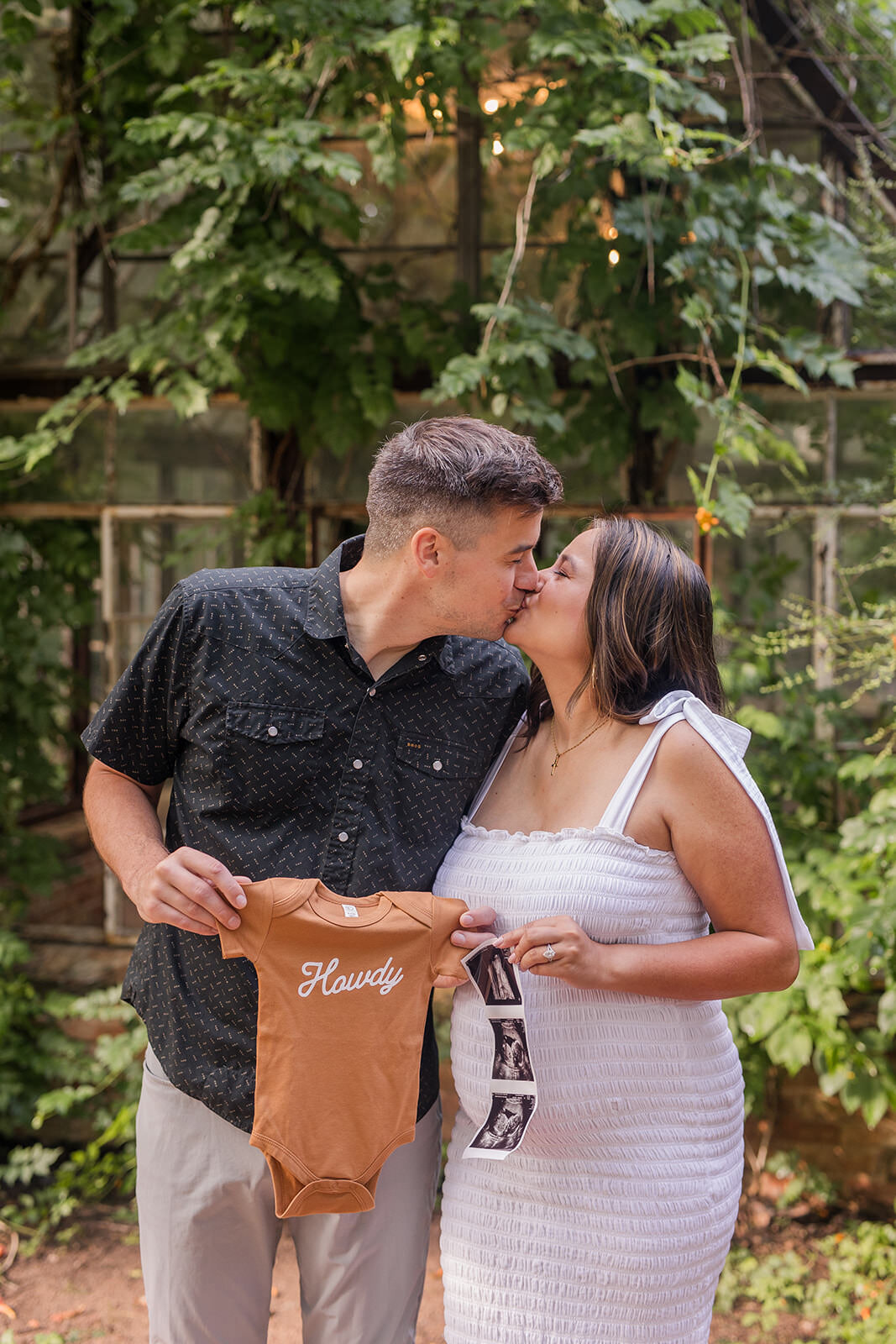 sekrit.theater.greenhouse.austin.maternity.pregnancy.photos.8