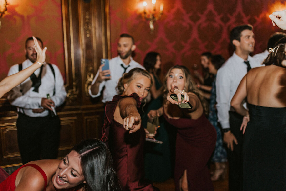 WELLING-FLORES.Wedding.EngineersClub-rcptn-273