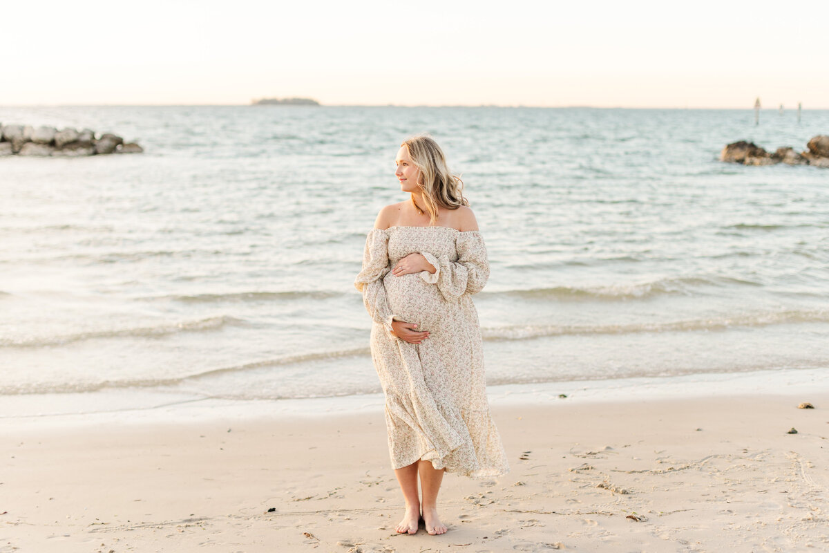 Apollo Beach Maternity Photos Megan Kelsey Photography Shea & Noah-16