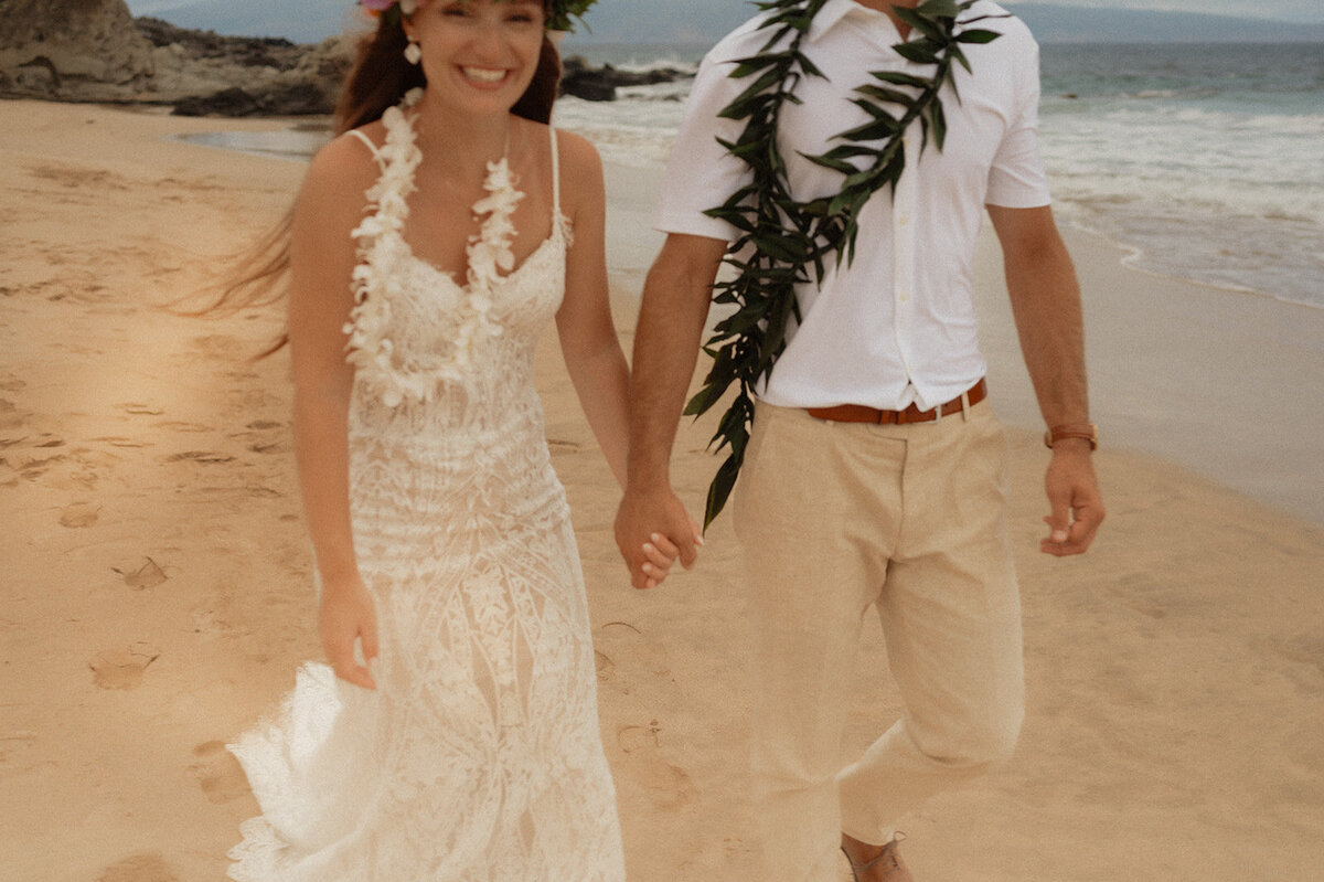 michigan hawaii elopement photographer