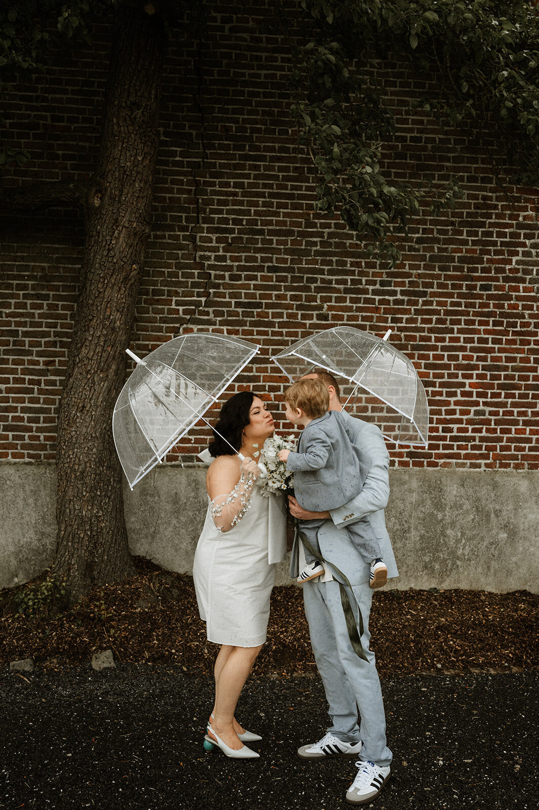 Chiara & Dimitri - Aankleden & first look-69