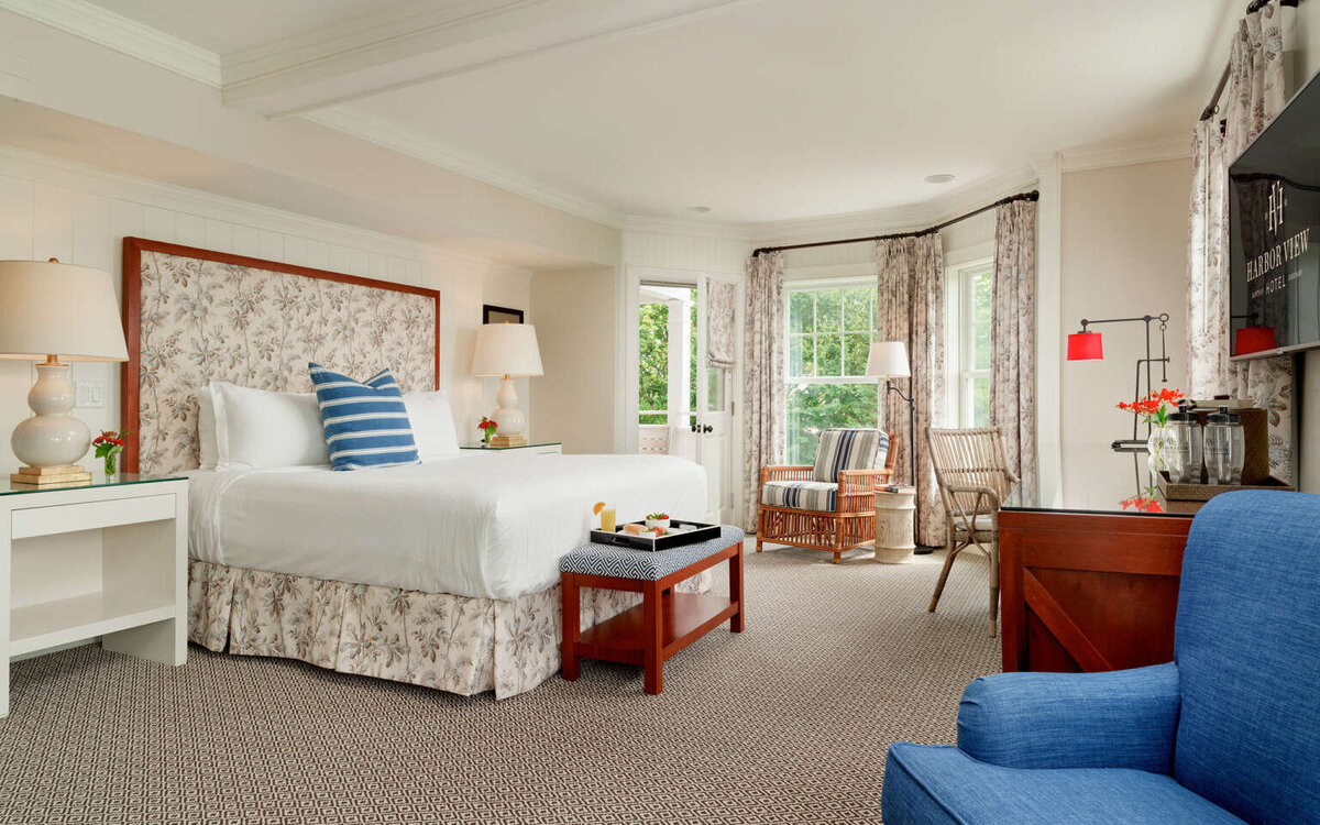Bed-Wide-Tray-1536x960