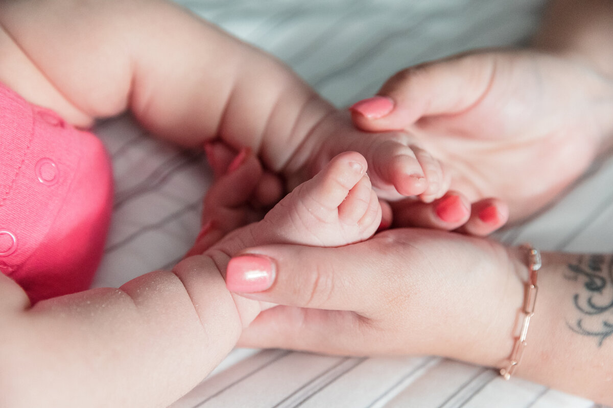 michigan newborn details feet pink girl