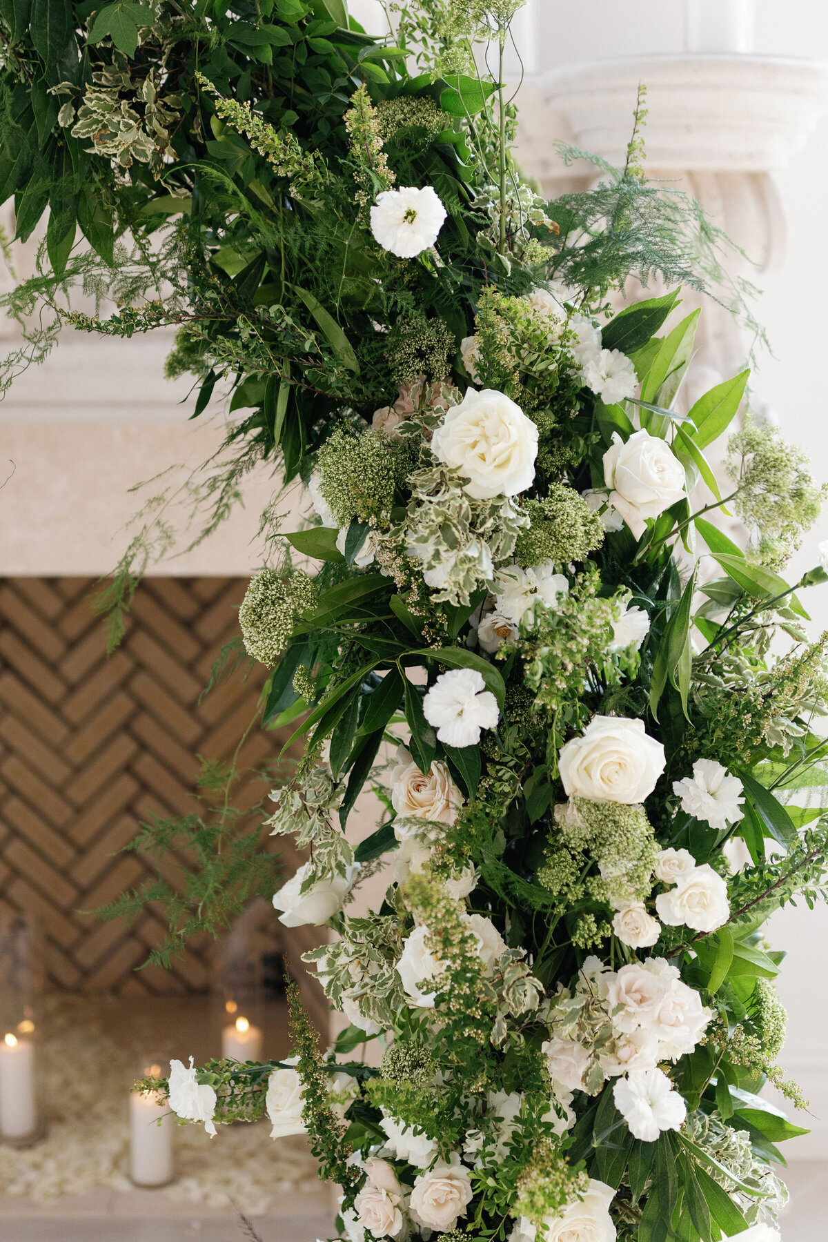 ceremony-flowers-white-and-green-flowers-