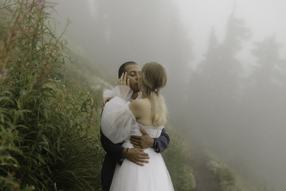 Washington Elopement Photographer-21