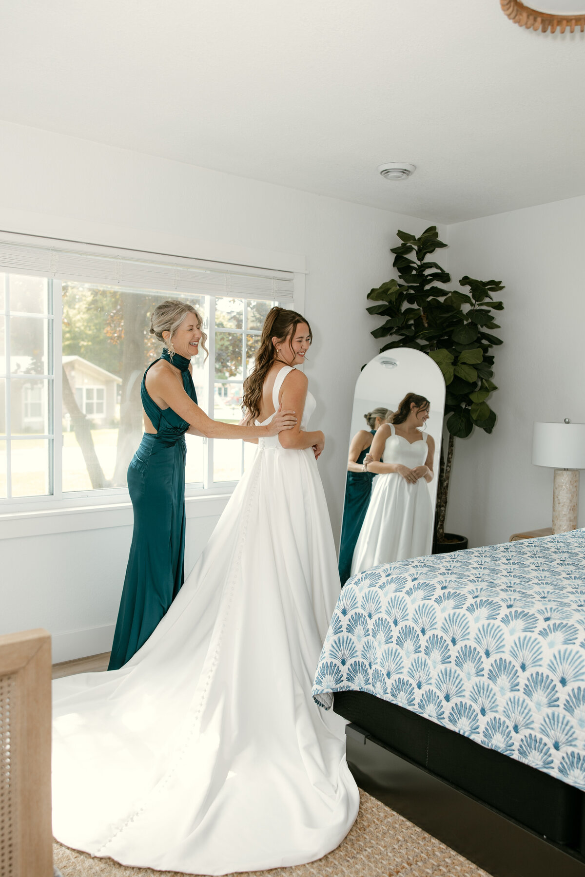 Abigail Anne Photography Colorado and Chicago Wedding and Couples Photographer — Portfolio Featured Story — Addy and Peter's Wedding 40