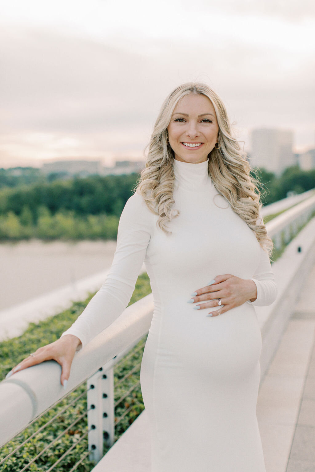ChristianRumleyPhotography_Leah+Ricky_Maternity_TheKennedyCenter-177
