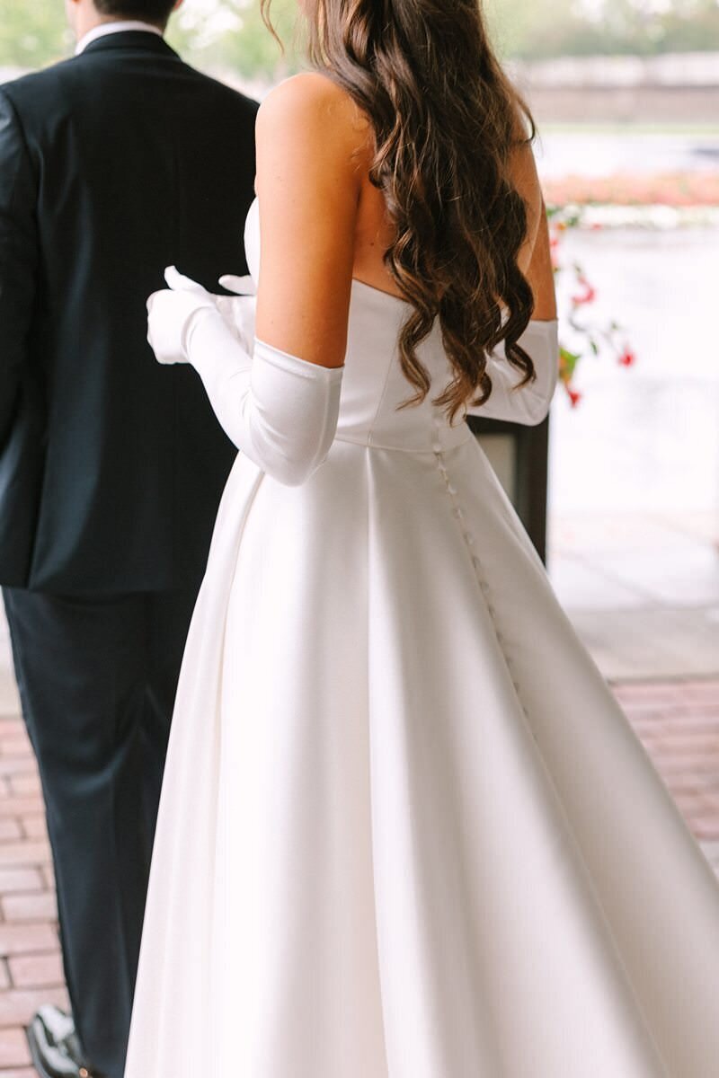 evansville-country-club-wedding-first-look-moment05