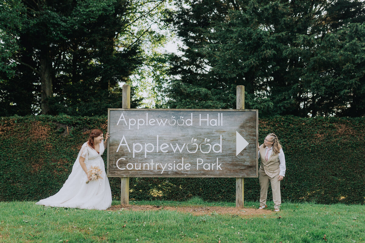 ApplewoodHallLGBTQWedding-51