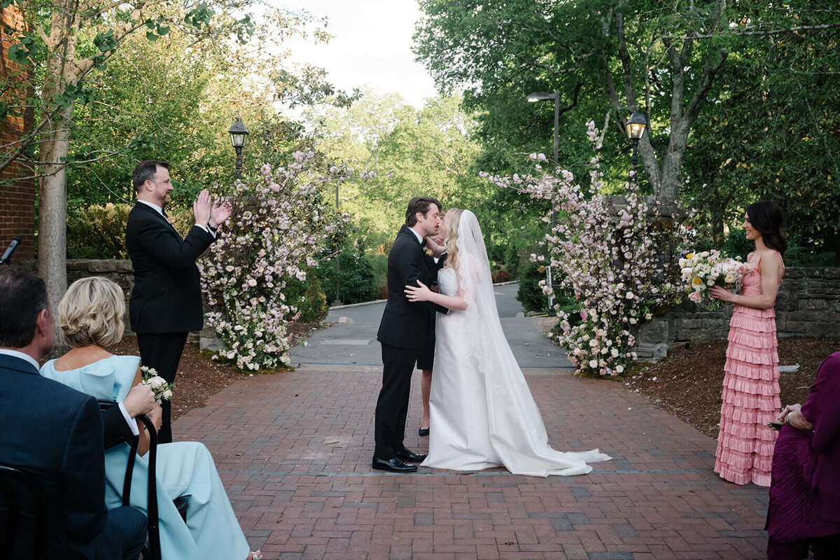 14-pink-garden-wedding-cheekwood-modern-vintage-events