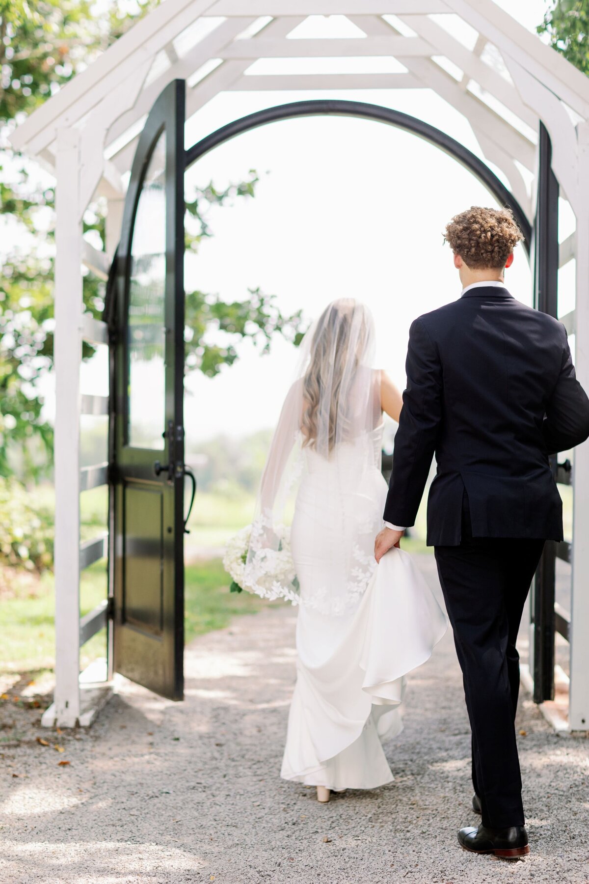 brittany-pannebaker-tampa-florida-destination-wedding-photographer-wedding-gracie-and-taelon-arkansas-preview-17