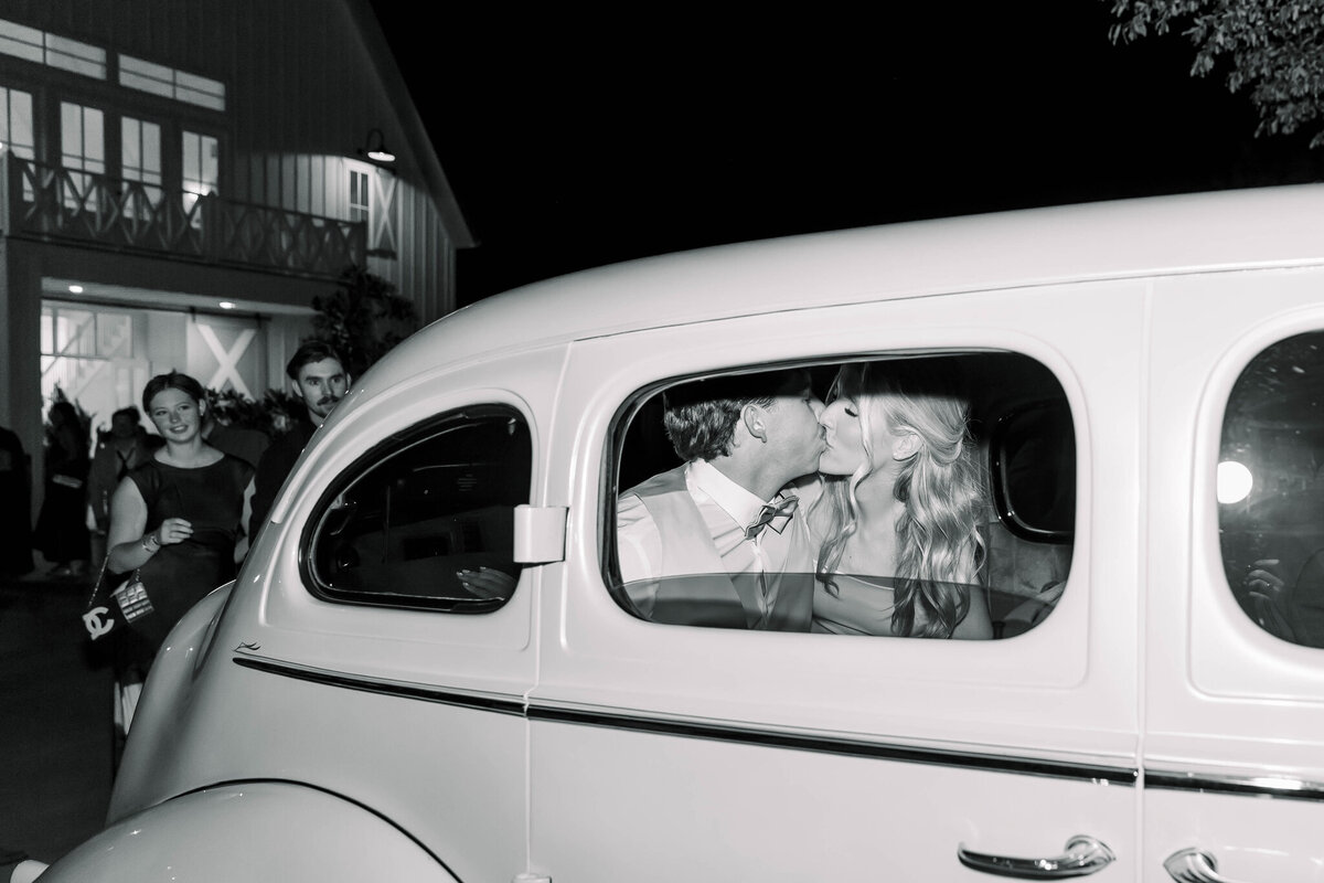 The Elegant Wedding Co._Sutton and Caden_Grand Exit-31_(2048)