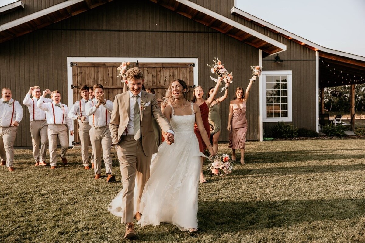 Wedding Venue Near Calgary and Edmonton 158 Large 11.02.44 AM