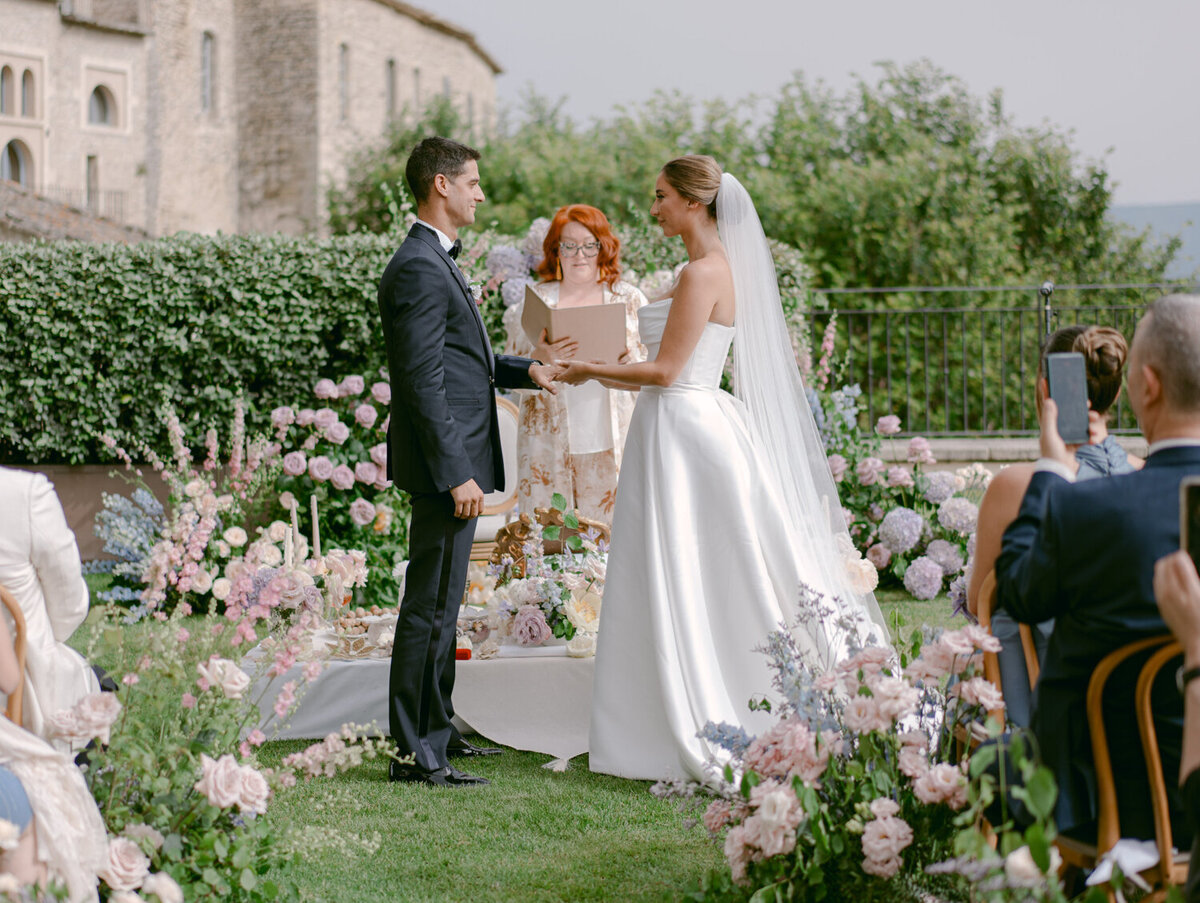 English Seaking Wedding Celebrant in Provence-5