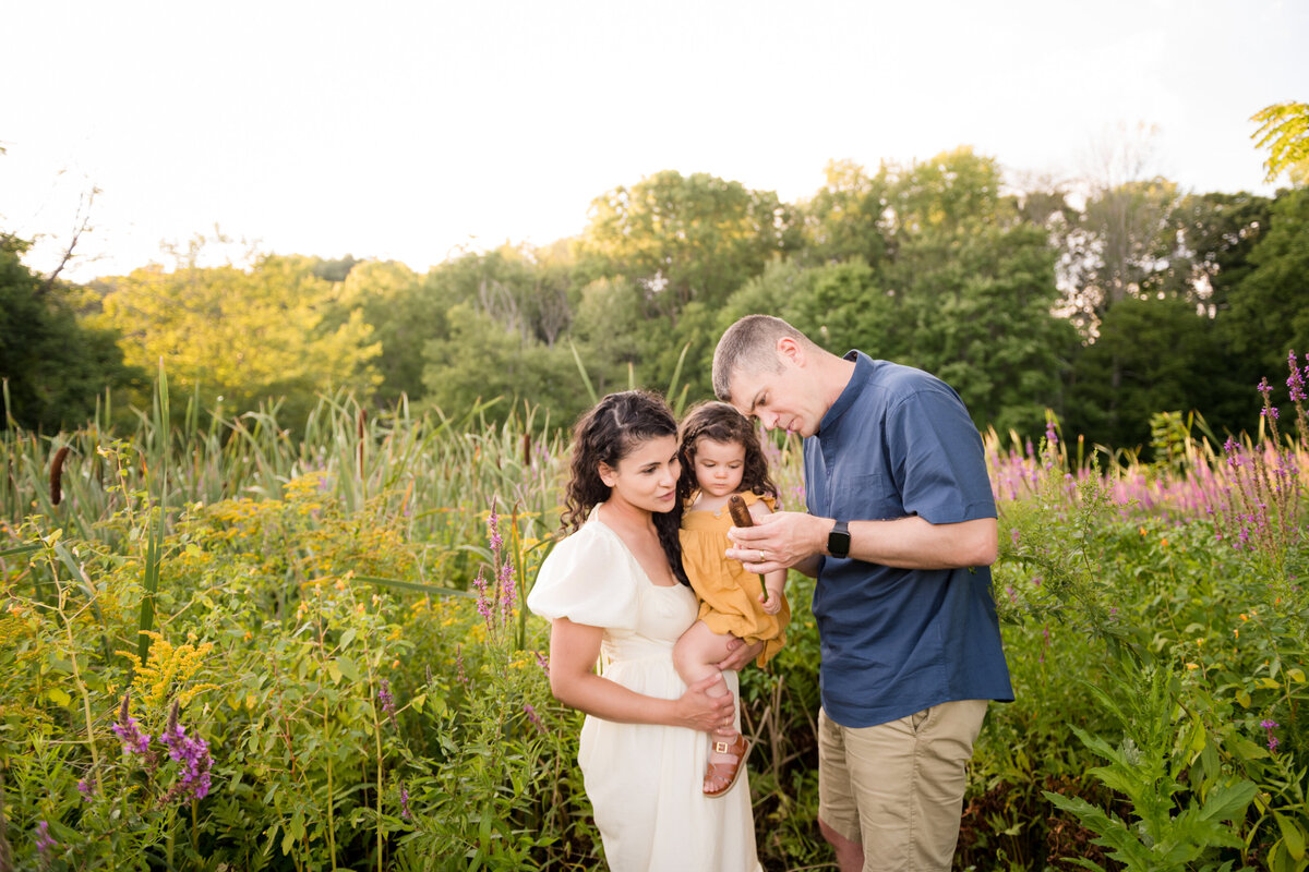 Boston-family-photographer-bella-wang-photography-Lifestyle-session-outdoor-wildflower-47