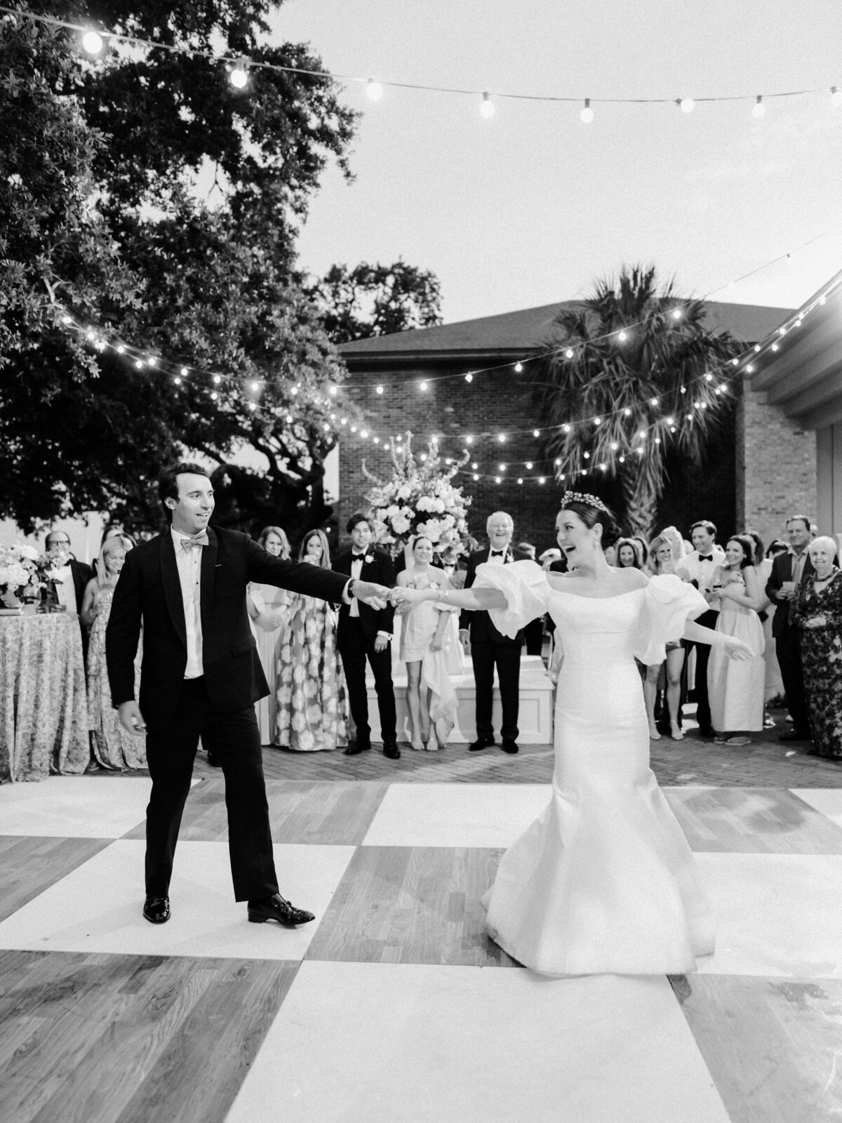 black_white_checkered_reception_flooring