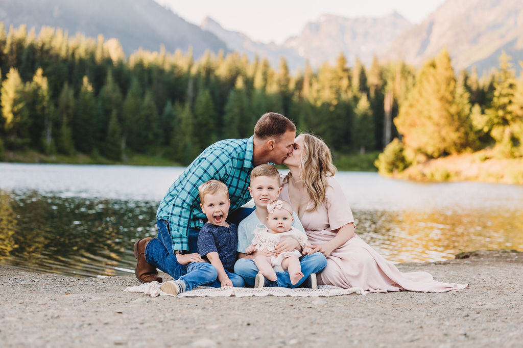Tayler's Family Session (13)