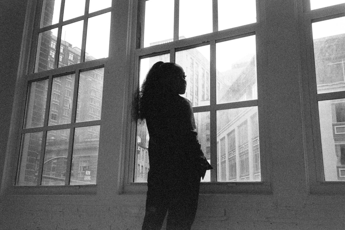 Uz Studio B&W-64