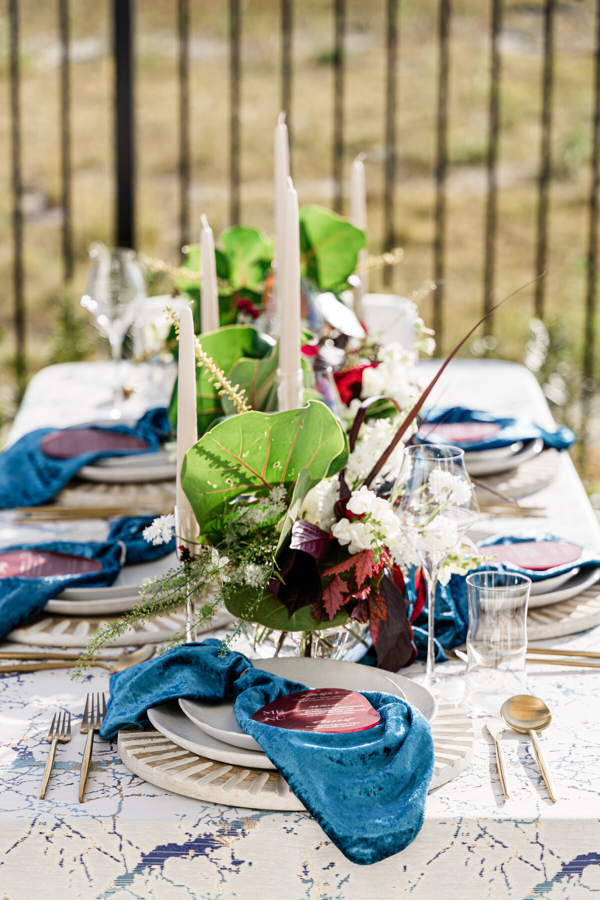 nautical themed tablescape with seagrass centerpiece