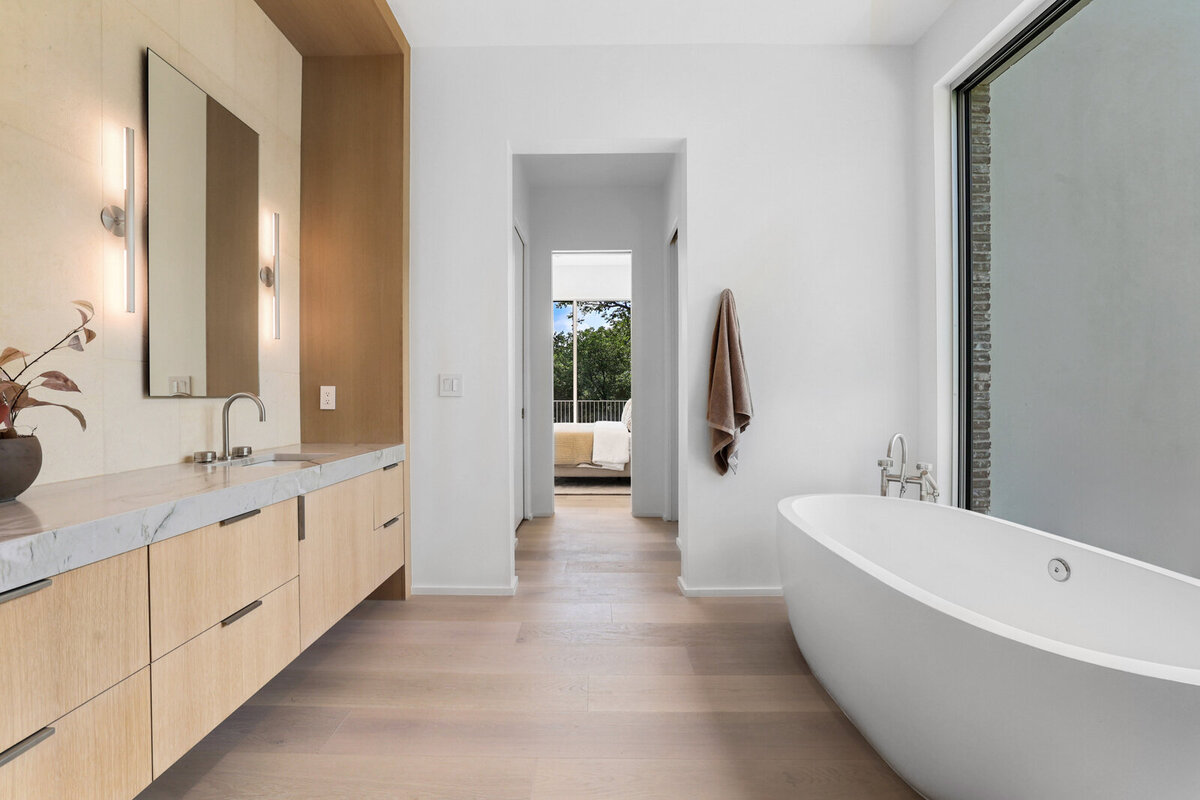 2707-toro-canyon-bathroom-7