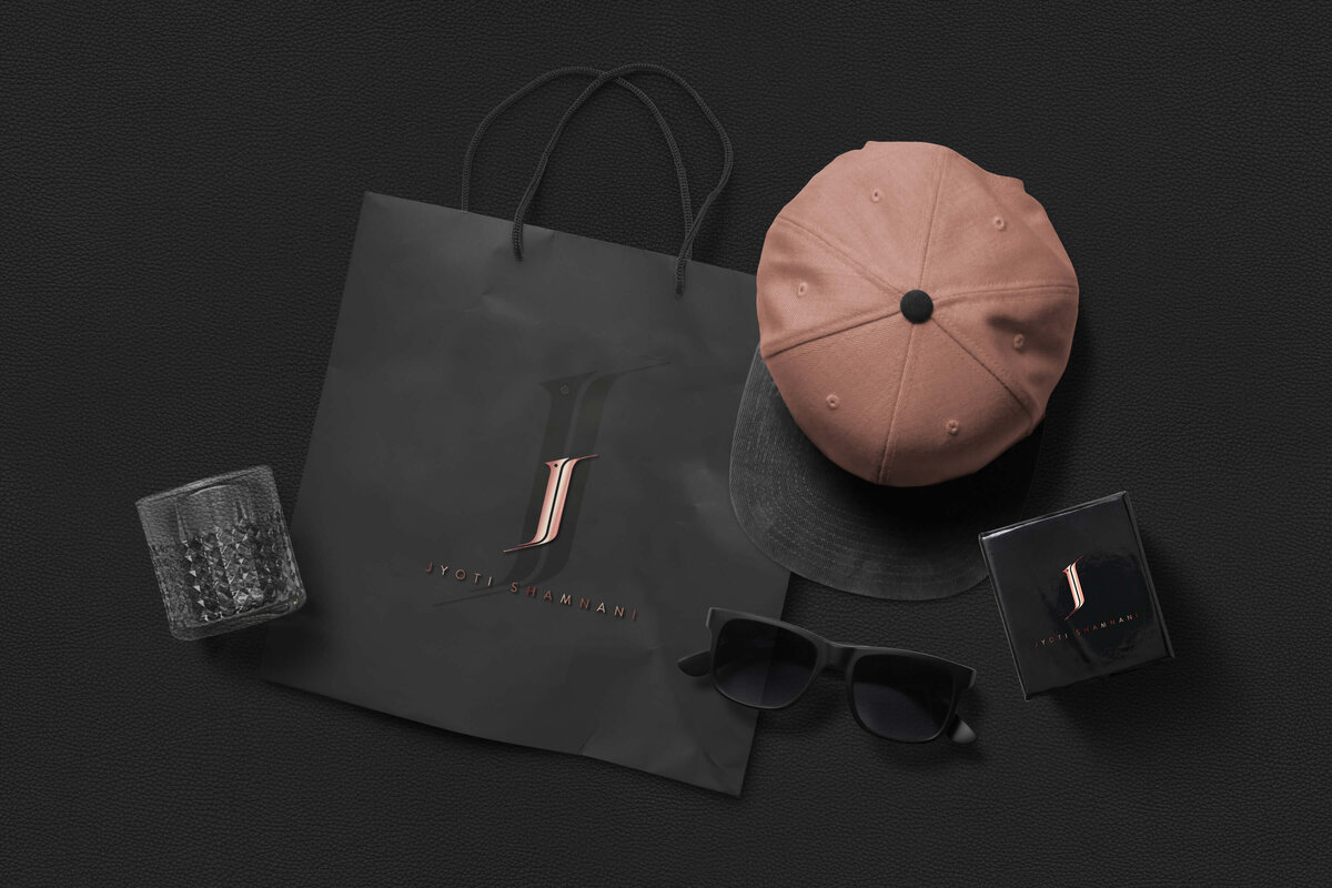 5-bag_and_cap