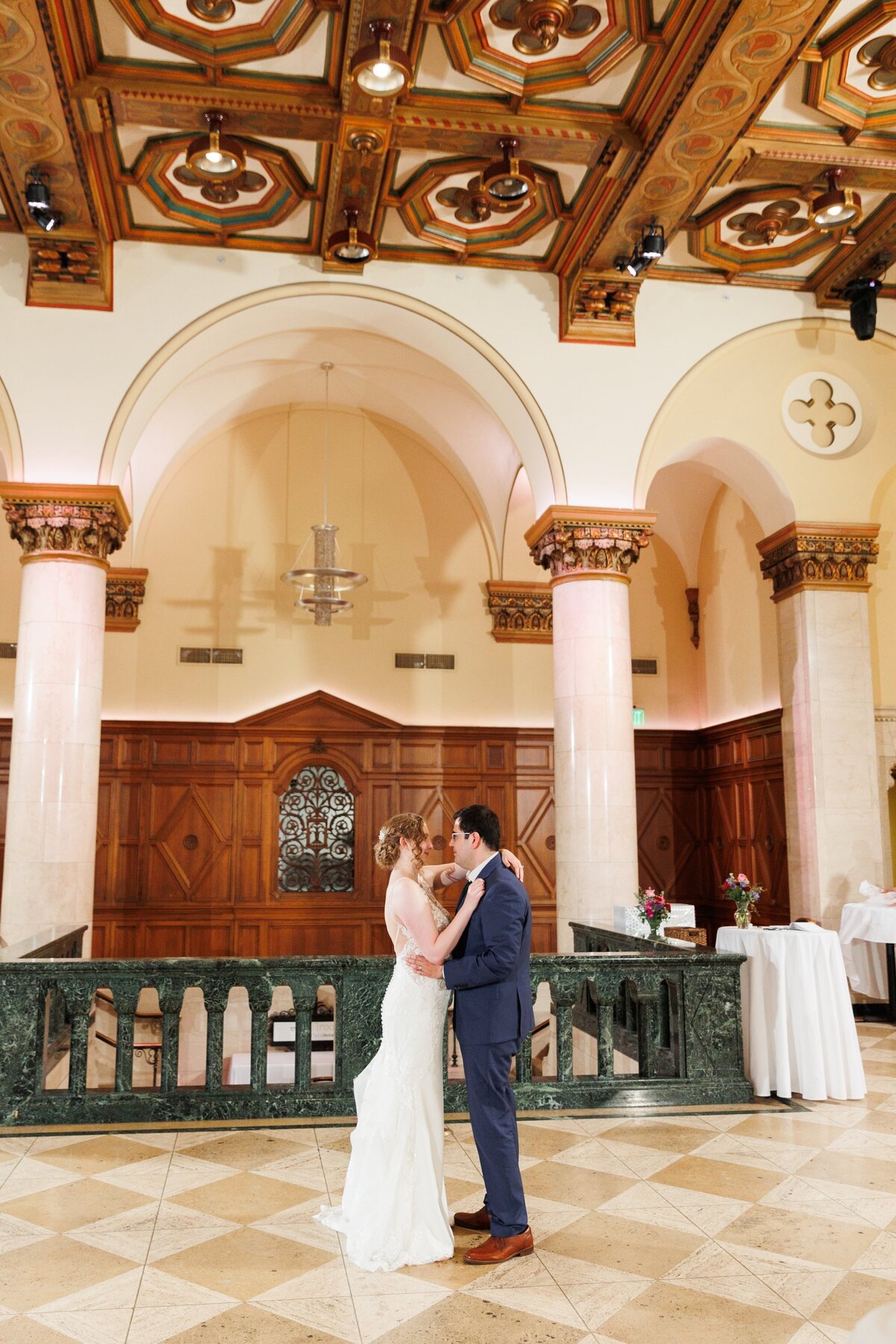 49-grand-rapids-city-flats-hotel-wedding