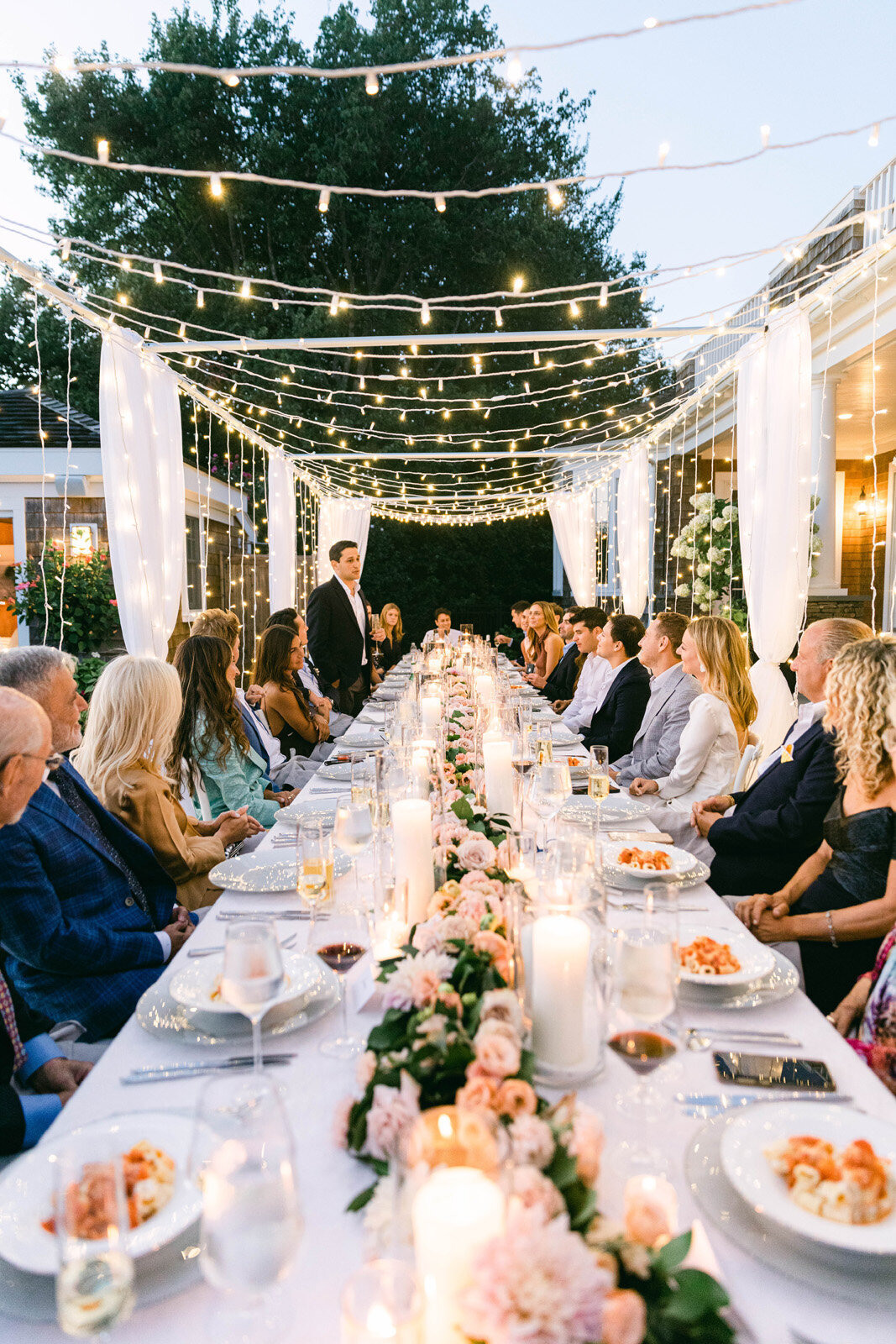 intimate-wedding-decor-rhode-island-lighting