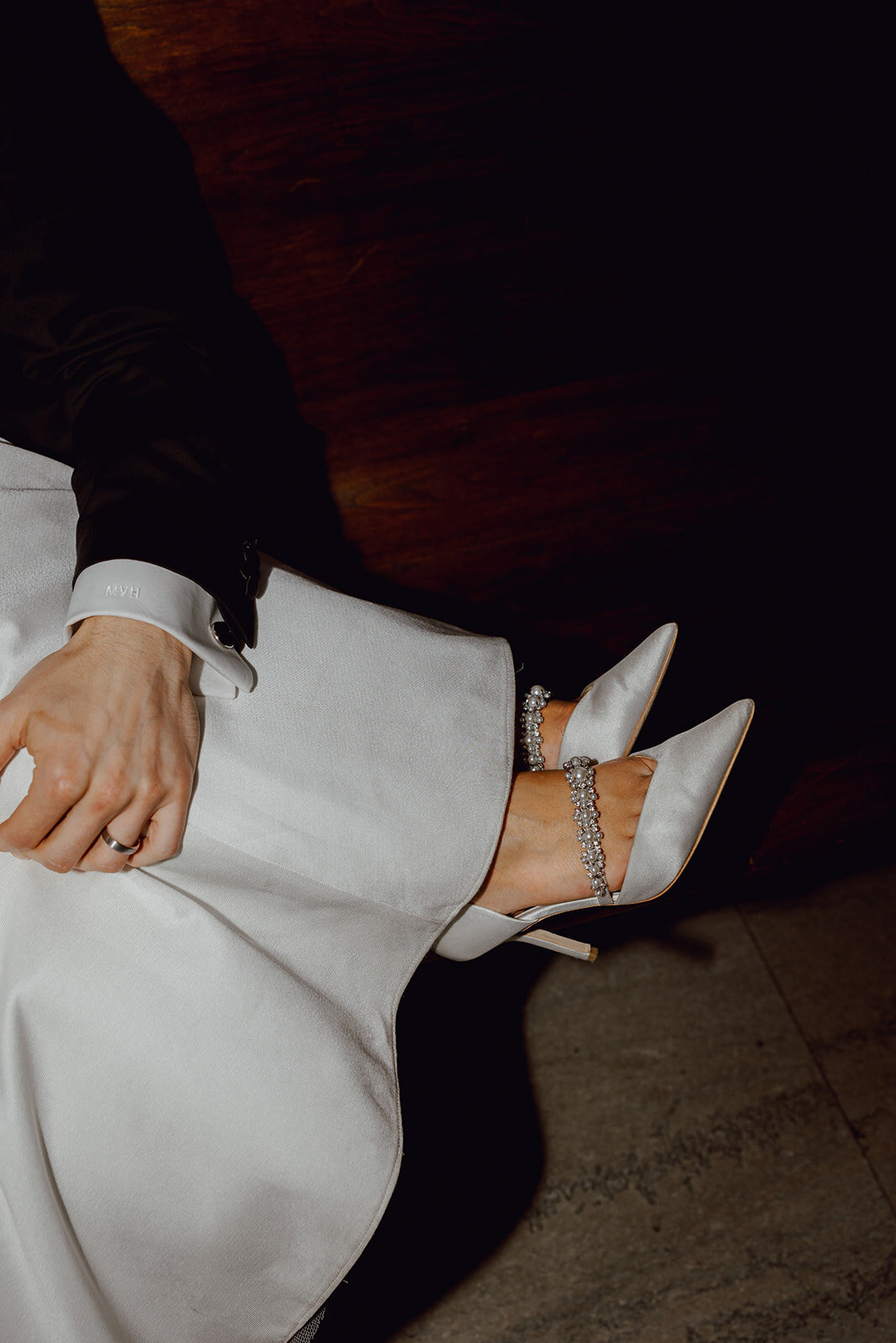 Chicago-Wedding-Photography-by-Artists-and-Stories-Union-Station-Portraits (14 of 126)