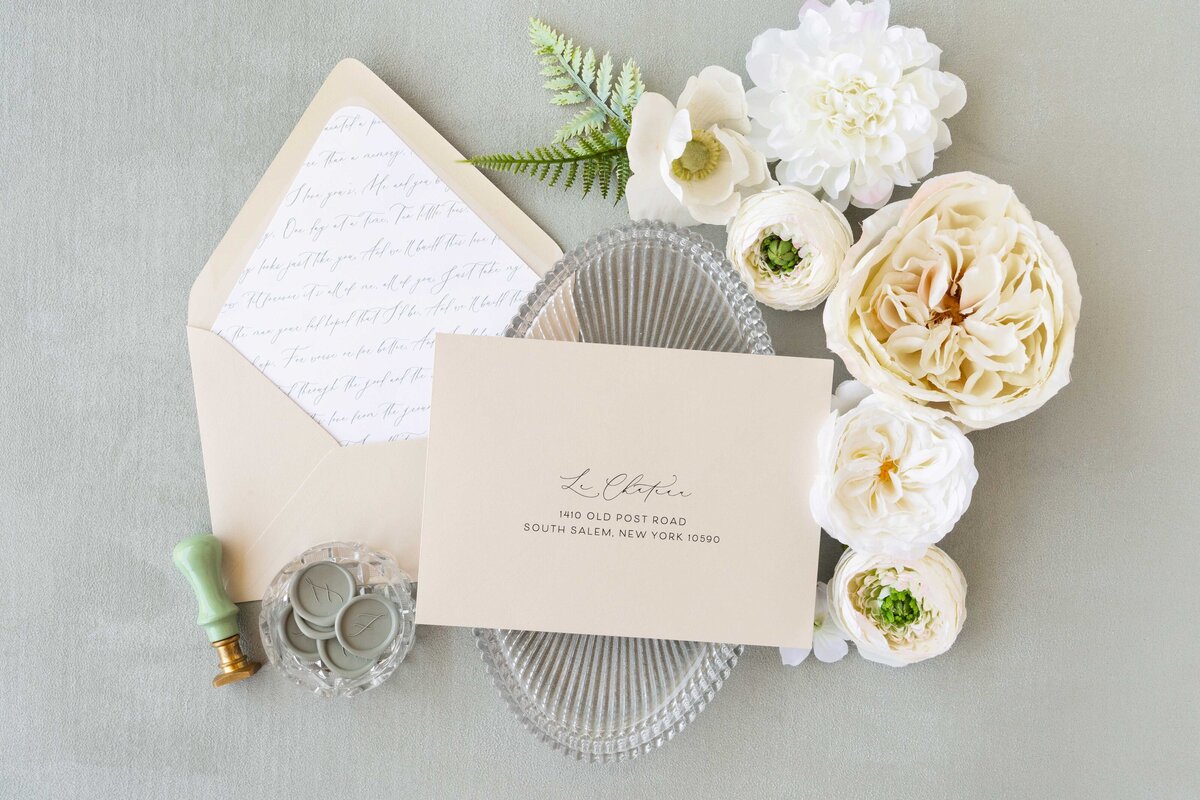 lace-and-belle_romantic-taupe-lined-envelopes
