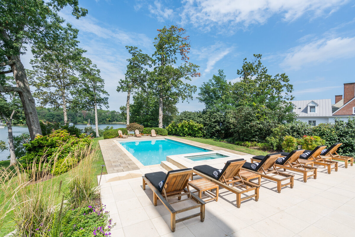 225 wardour dr_0050