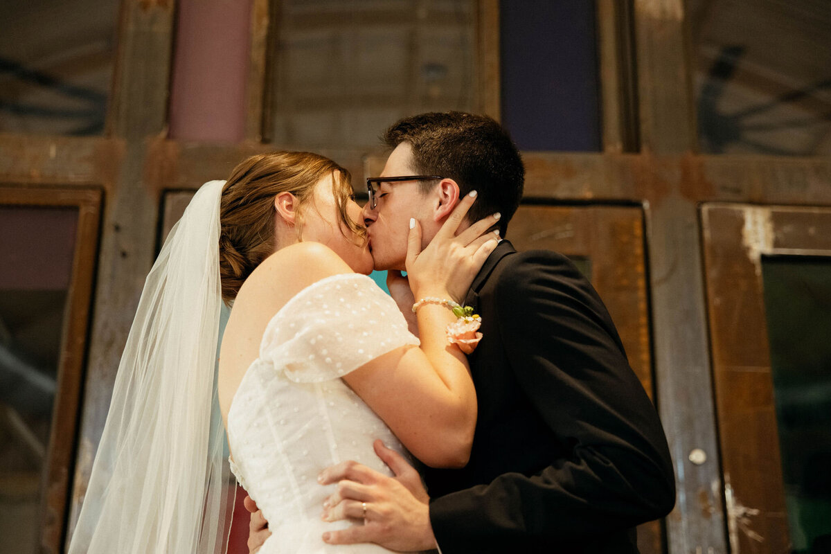 Brooke&PerronWeddingPhotos_Ceremony_AustinWeddingPhotographer_HereafterFilms-55