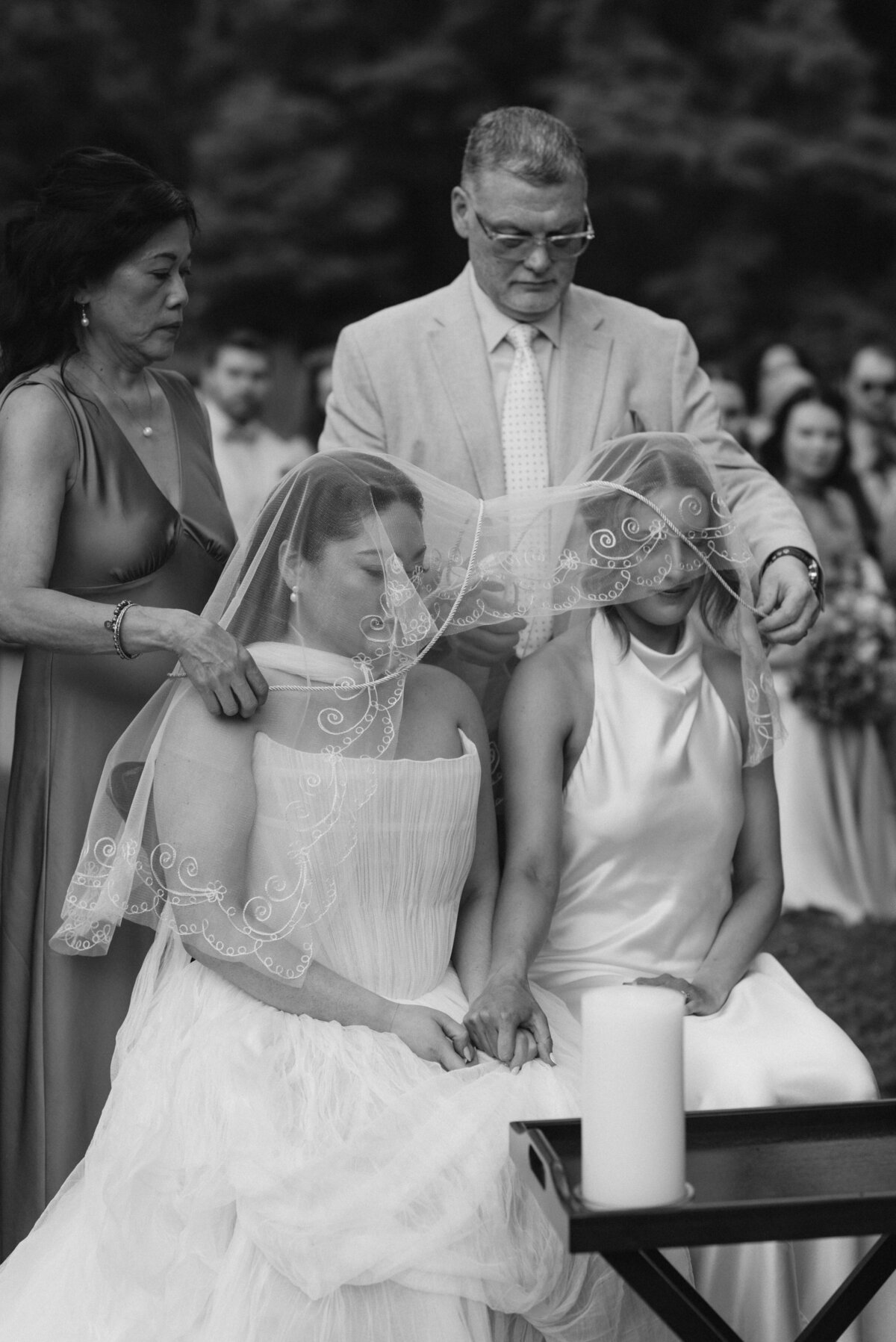 Faye-Fern-Creative-ArdentAndElm-Meaghanne-Tatiana-Hudson-Valley-Same-Sex-Wedding-Ceremony-11
