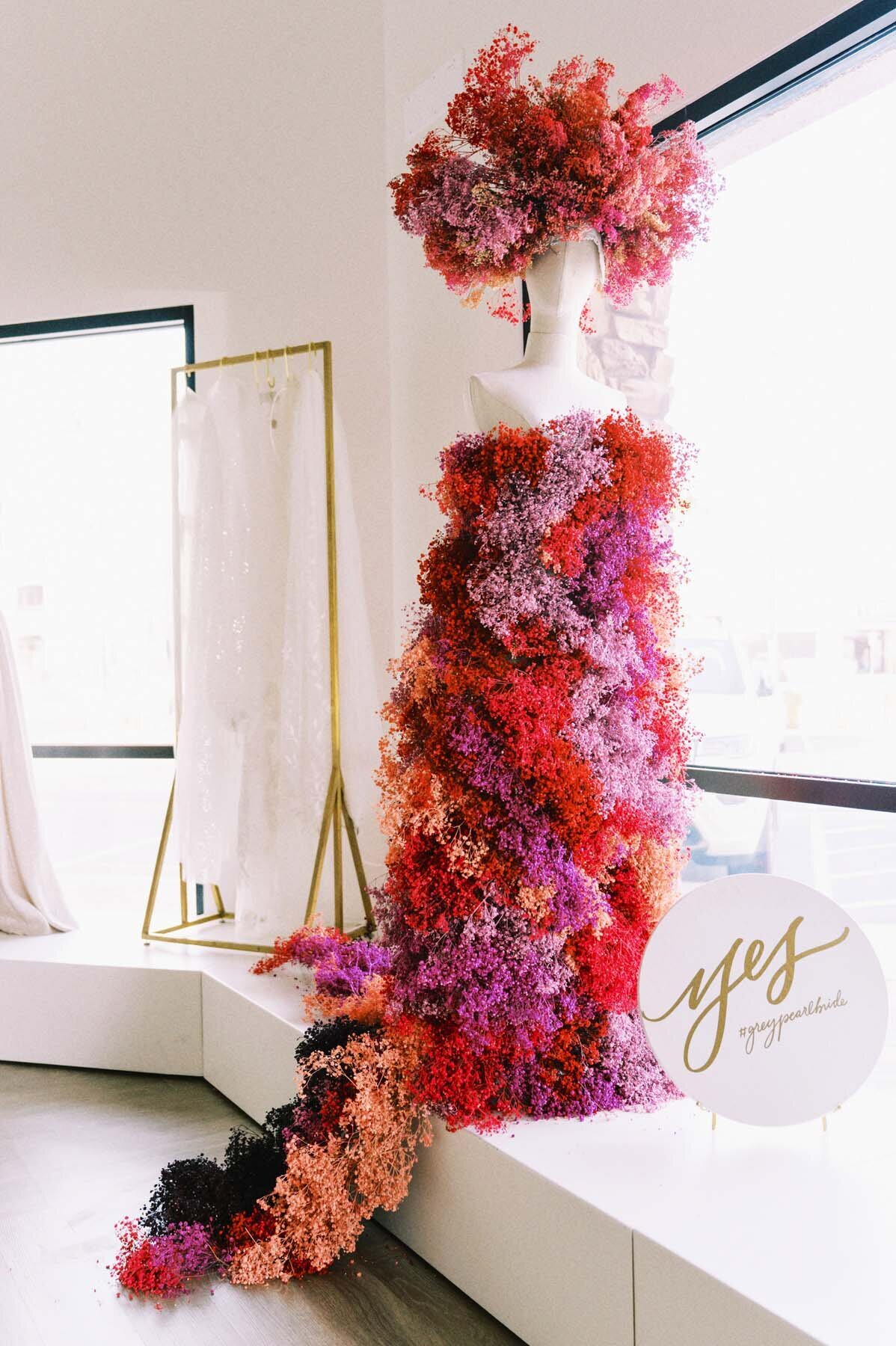 Kristen Kay Photography - MyloFleur colorful modern bridal inspiration-5607